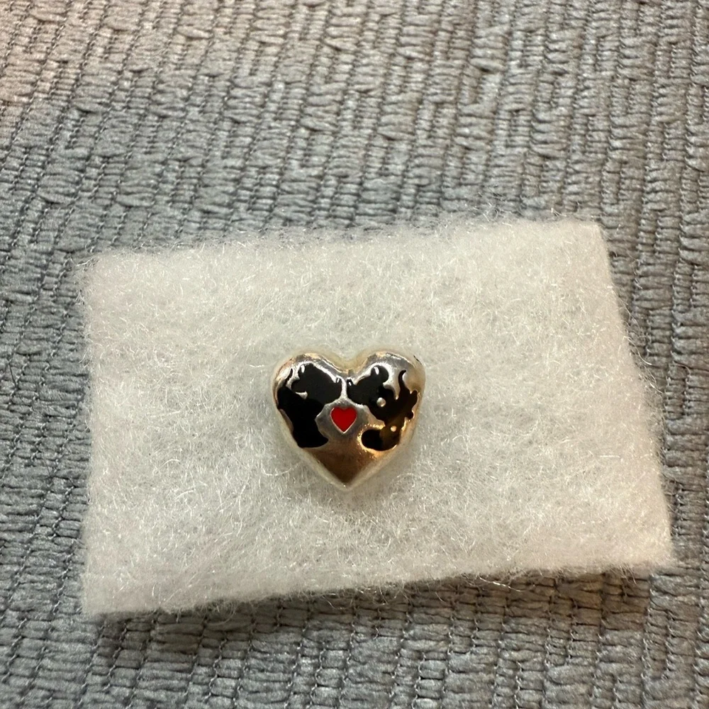 Authentic Pandora Disney Mickey and Minnie Kiss Heart Sterling Silver Charm